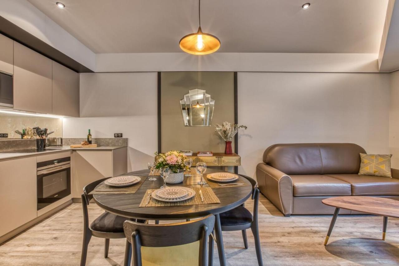 Majestic Broadway - 4 Star Apartment With Spectacular Views Chamonix Bagian luar foto